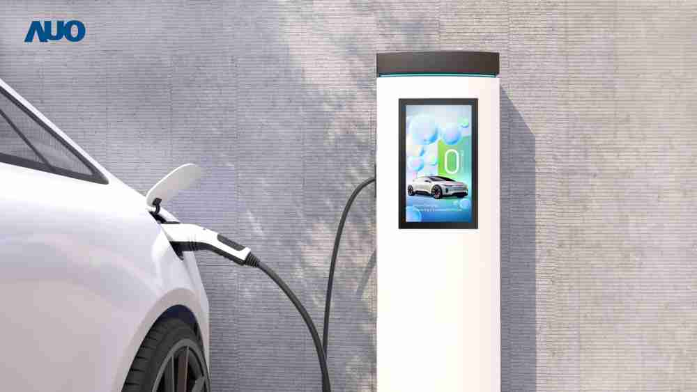 友達〝EVSE車用充電樁解決方案〞專為電動汽車充電樁設計，，，，具有高亮度、、、克服戶外艱難環境的耐溫、、、、耐紫外線等特性，，，並搭載散熱性及擴充性強的高效能工業電腦，，，，可實現人機互動訴求，，，，如資訊顯示、、、支付等應用