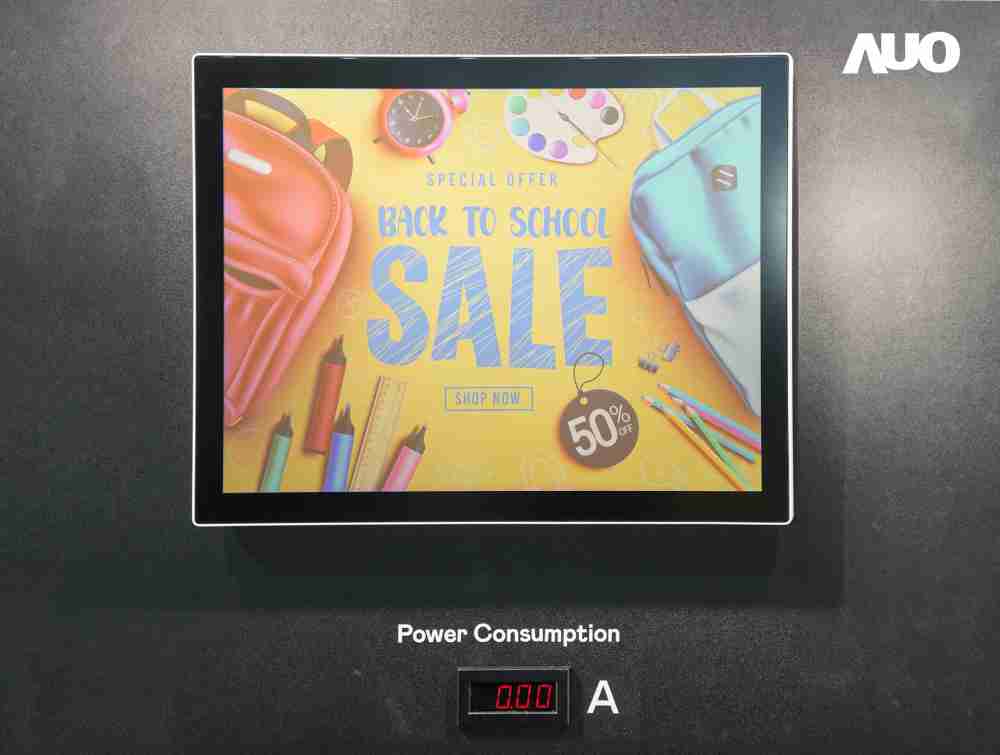 2468BET展示胆固醇液晶超低耗能户外全彩显示器，，ChLC（胆固醇液晶）以双稳态技术使静态显示零功耗，，，具省电、、、高彩度、、环保的特性，，，还整合软硬件系统解决方案，，可透过单一云端平台管理